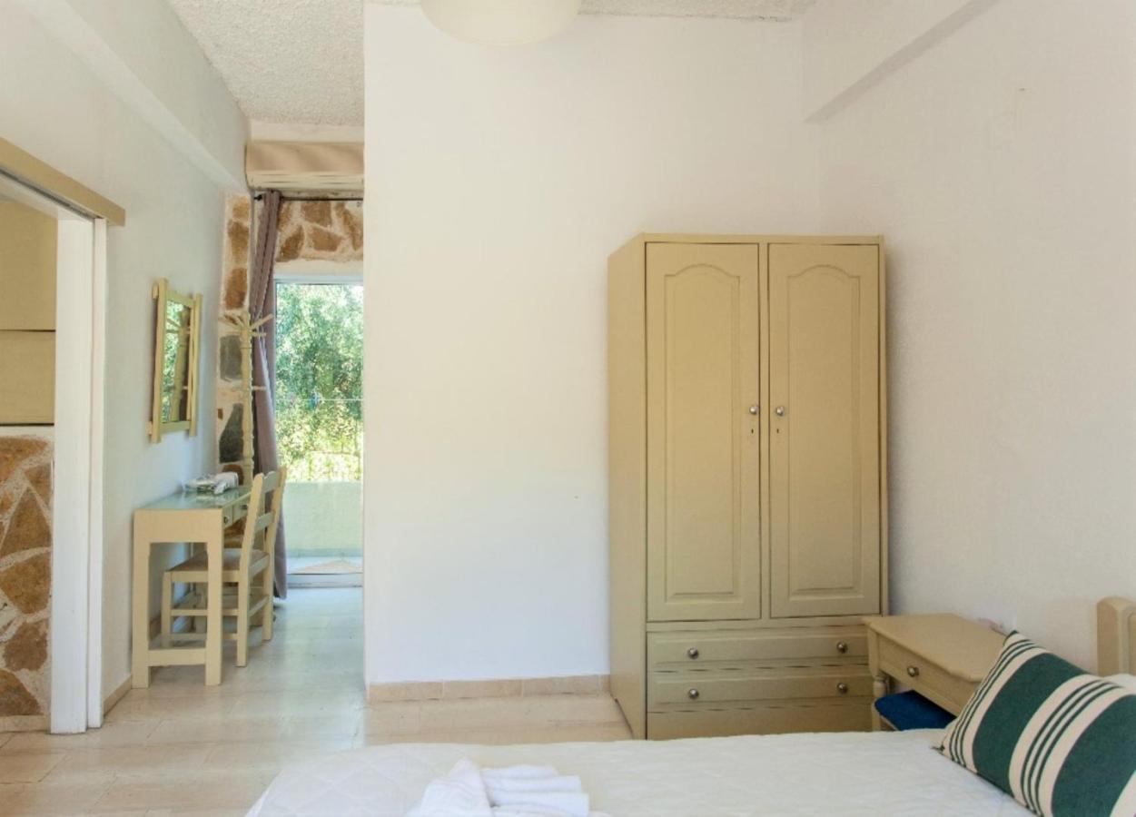 Stavros Villas&Apartments Gerani  Luaran gambar